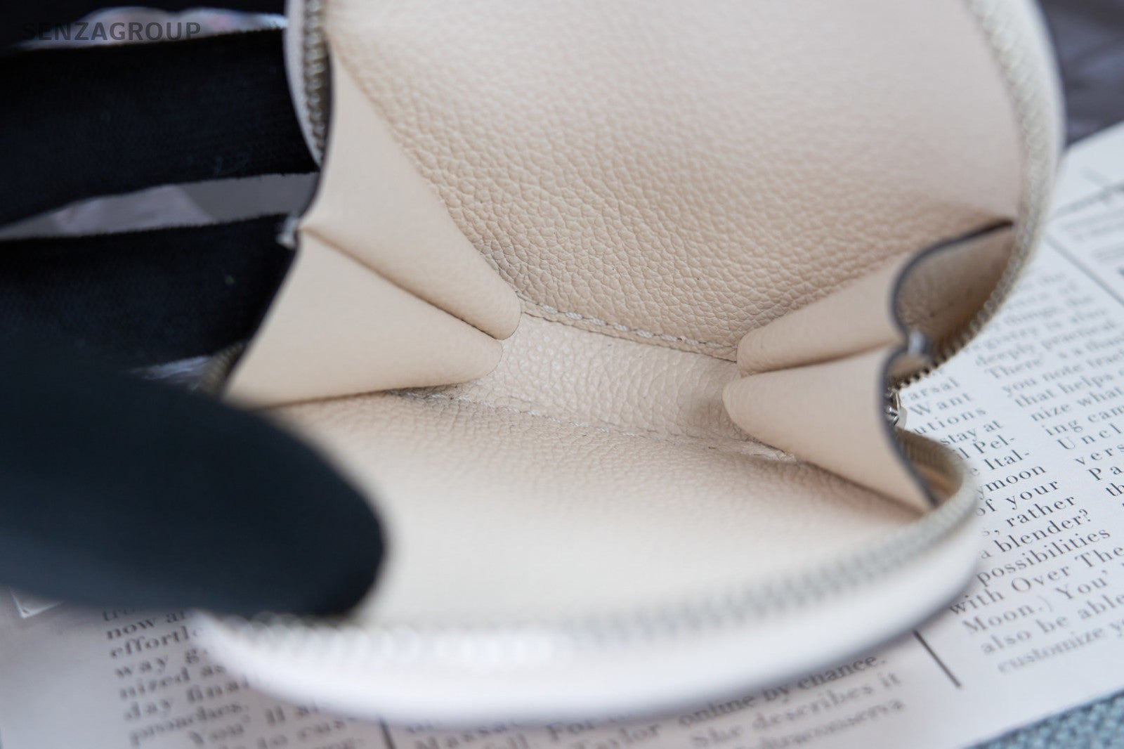 Louis Vuitton Marelle Epi Leather Armpit Bag Shoulder Crossbody Bag Women White