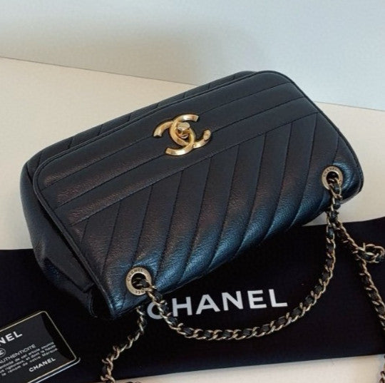 Chanel Classic Flap Mini Lambskin Chain Shoulder Bag Crossbody Black Gold Women