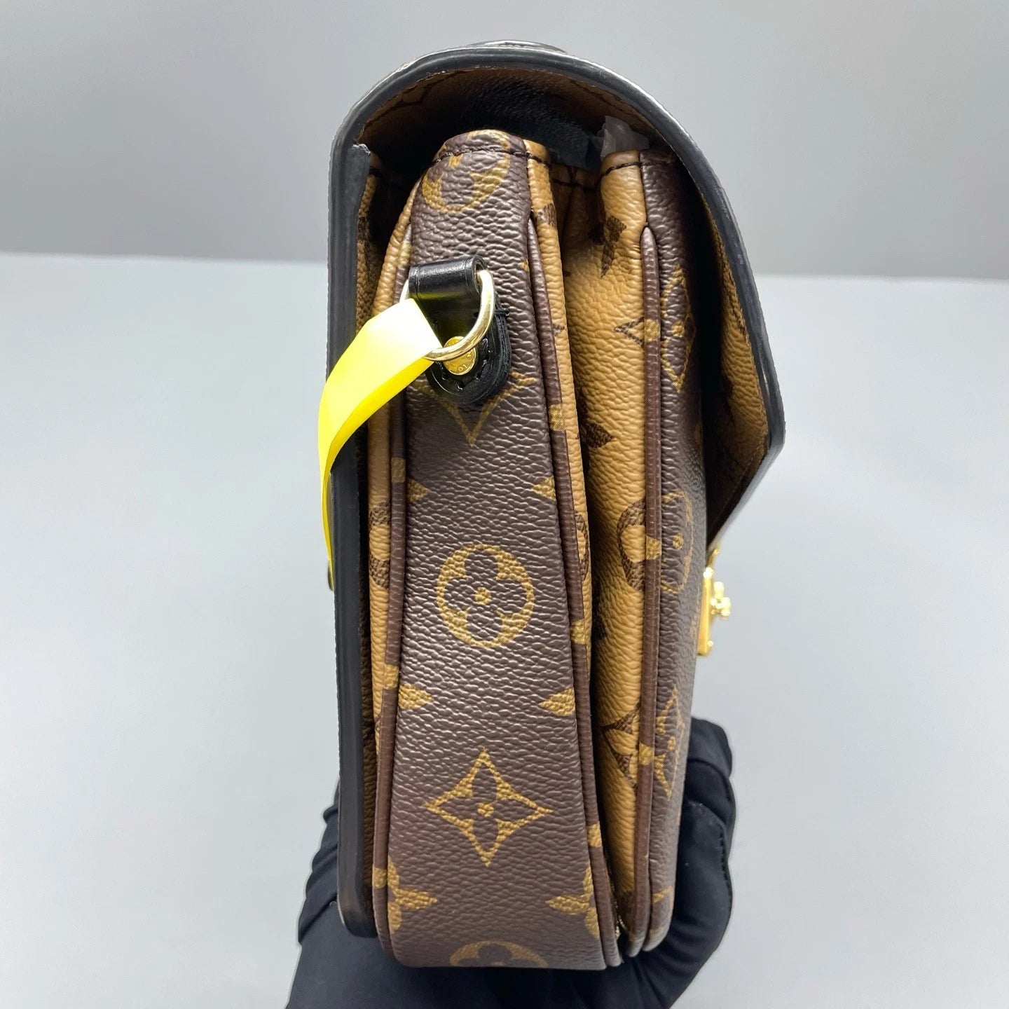Louis Vuitton Pochette Metis Monogram Shoulder Bag Crossbody Excellent