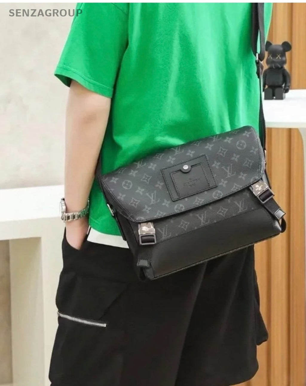 Louis Vuitton Voyager PM Black Monogram Shoulder bag Crossbody Brand NEW