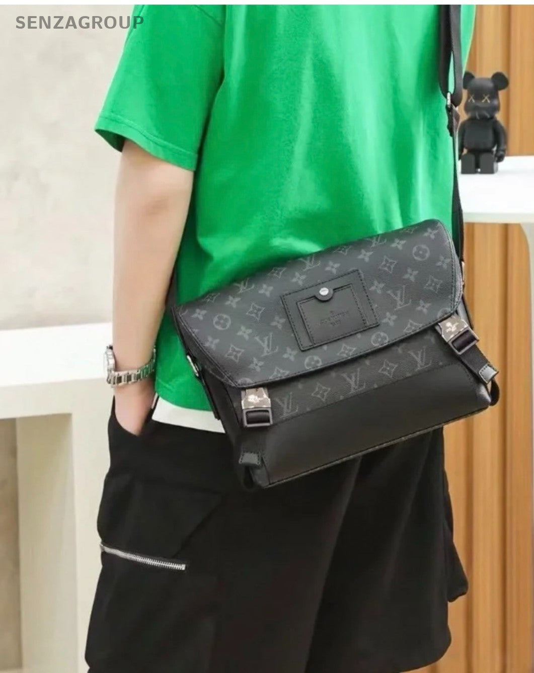 Louis Vuitton Voyager PM Black Monogram Shoulder bag Crossbody Brand NEW