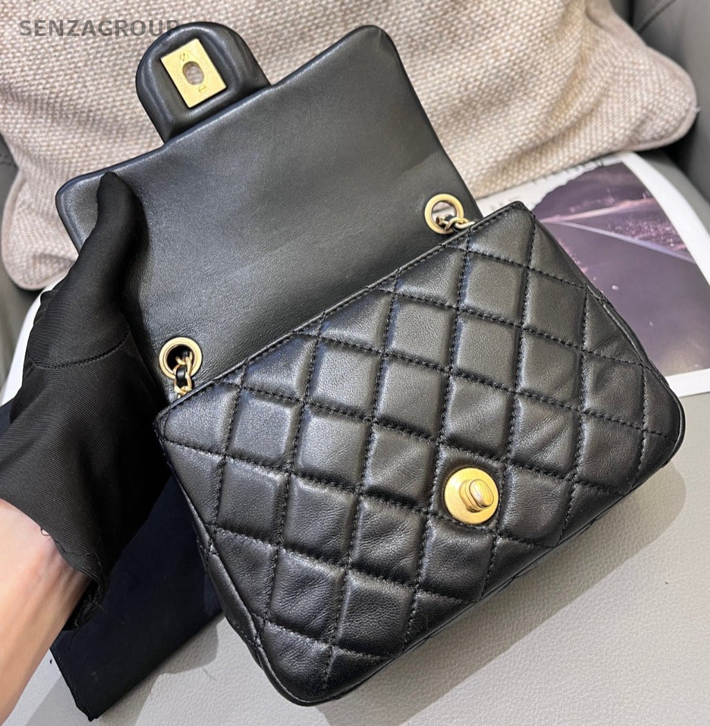 Chanel Classic Flap Lambskin Chain Shoulder Bag Crossbody Black Gold Women