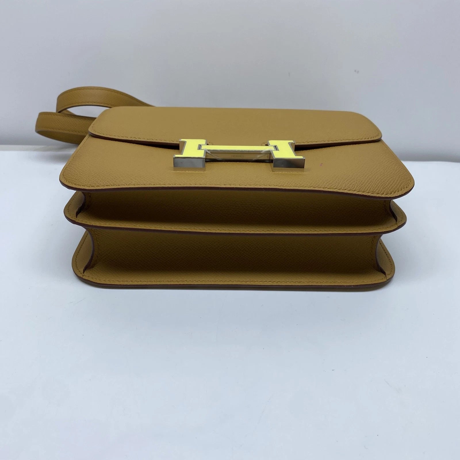Hermes Constance 24 Epsom Leather Enamel Buckle Shoulder Bag For Women