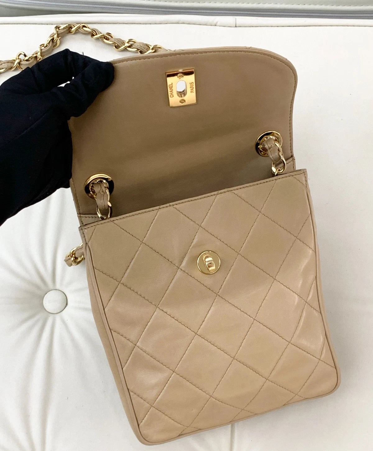 Chanel Vintage Lambskin Camera Bag Shoulder Bag Crossbody Bag Women S