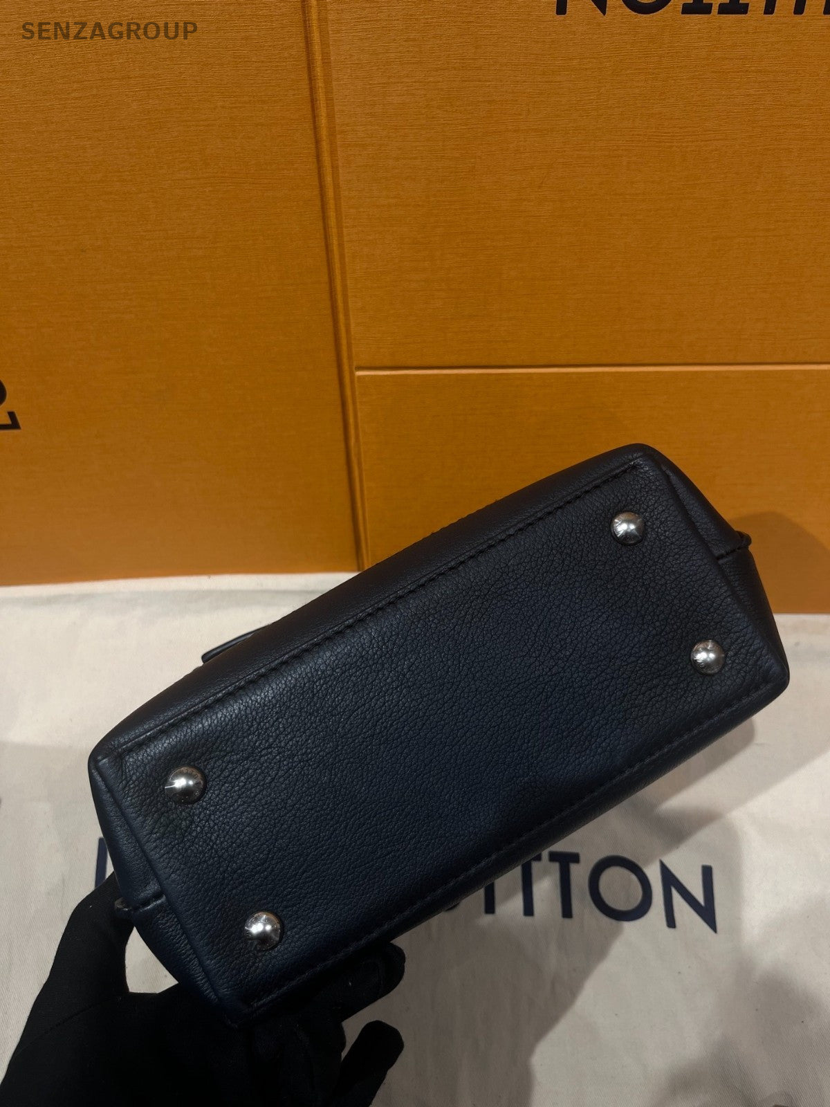 Louis Vuitton lockme ever Top Handle Shoulder Crossbody Bag Women Black