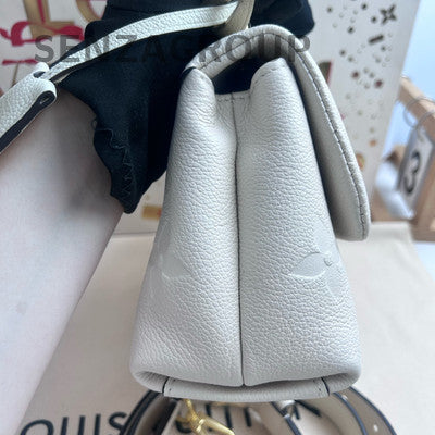 Louis Vuitton Madeleine BB White Gold Handbag Crossbody Bag Classic Women
