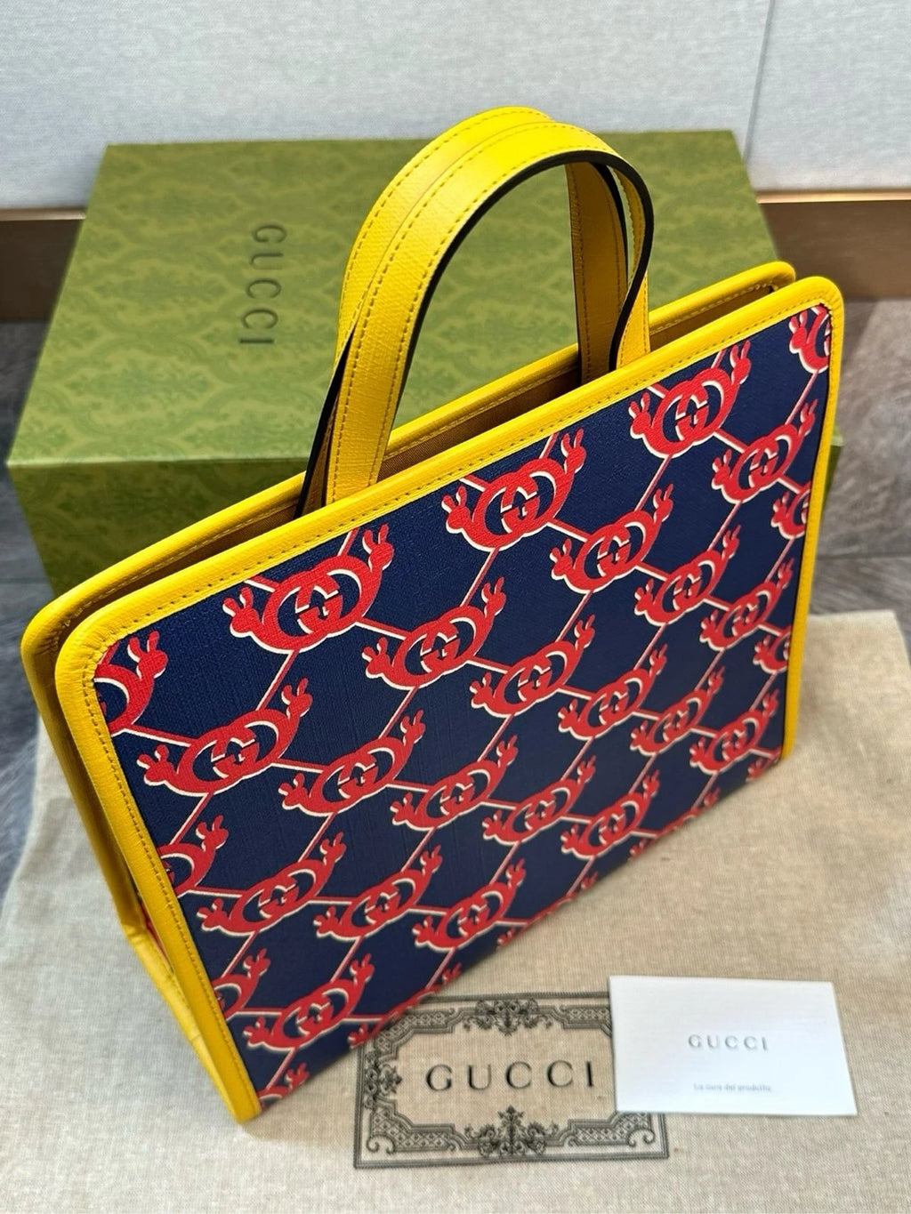 Gucci GG Logo Canvas Tote Bag For Women