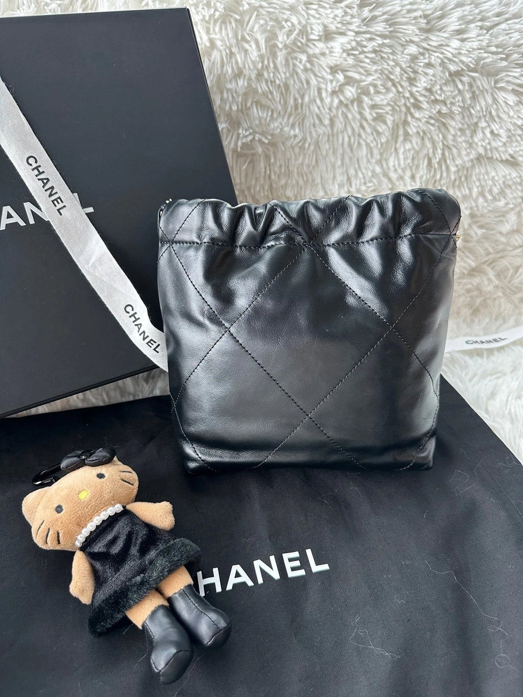 Chanel 22Bag Mini Calfskin Pearl Chain Shoulder Crossbody Handbag For Women
