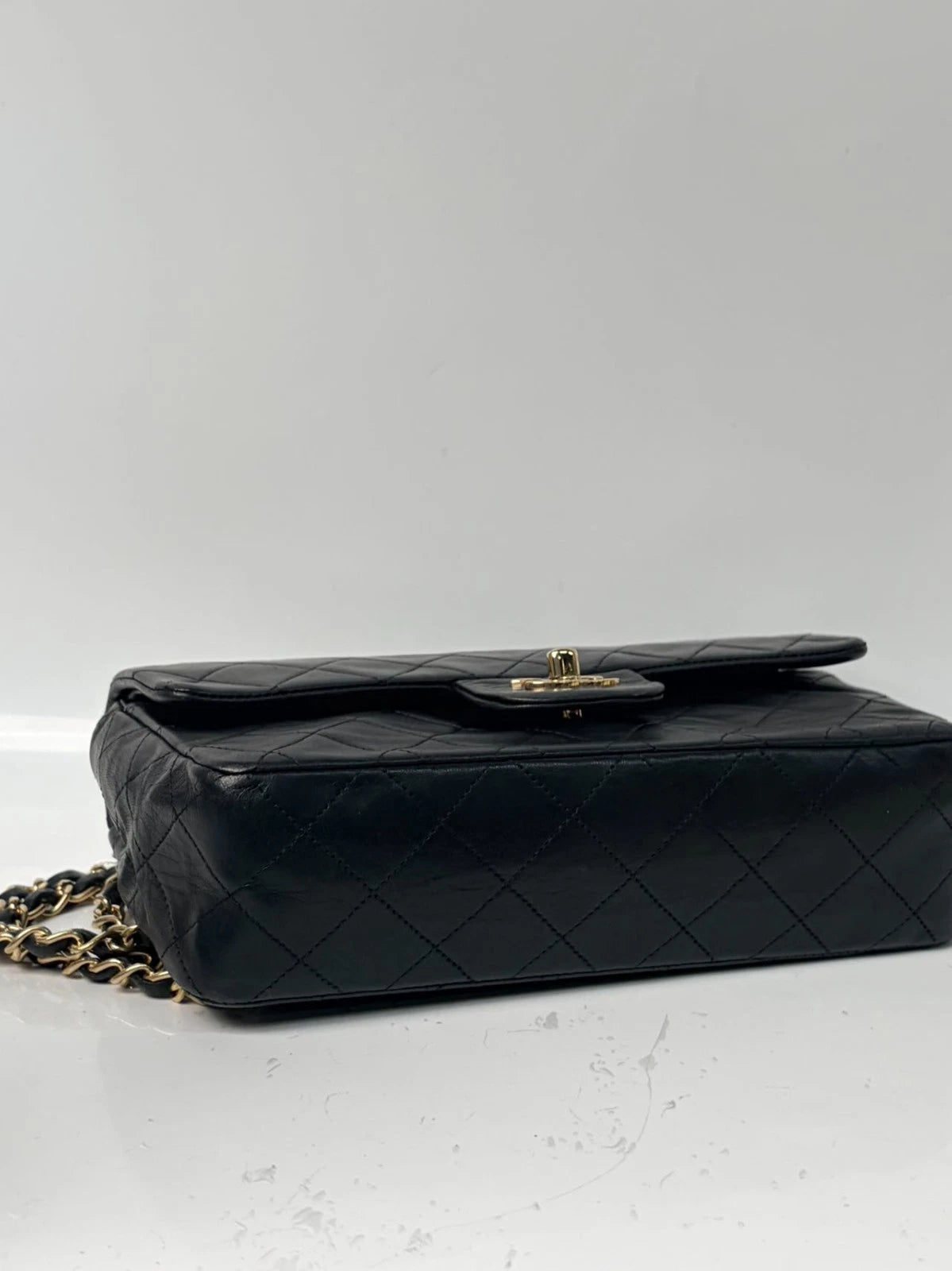 SJ0001 Chanel Classic Flap Bag Z