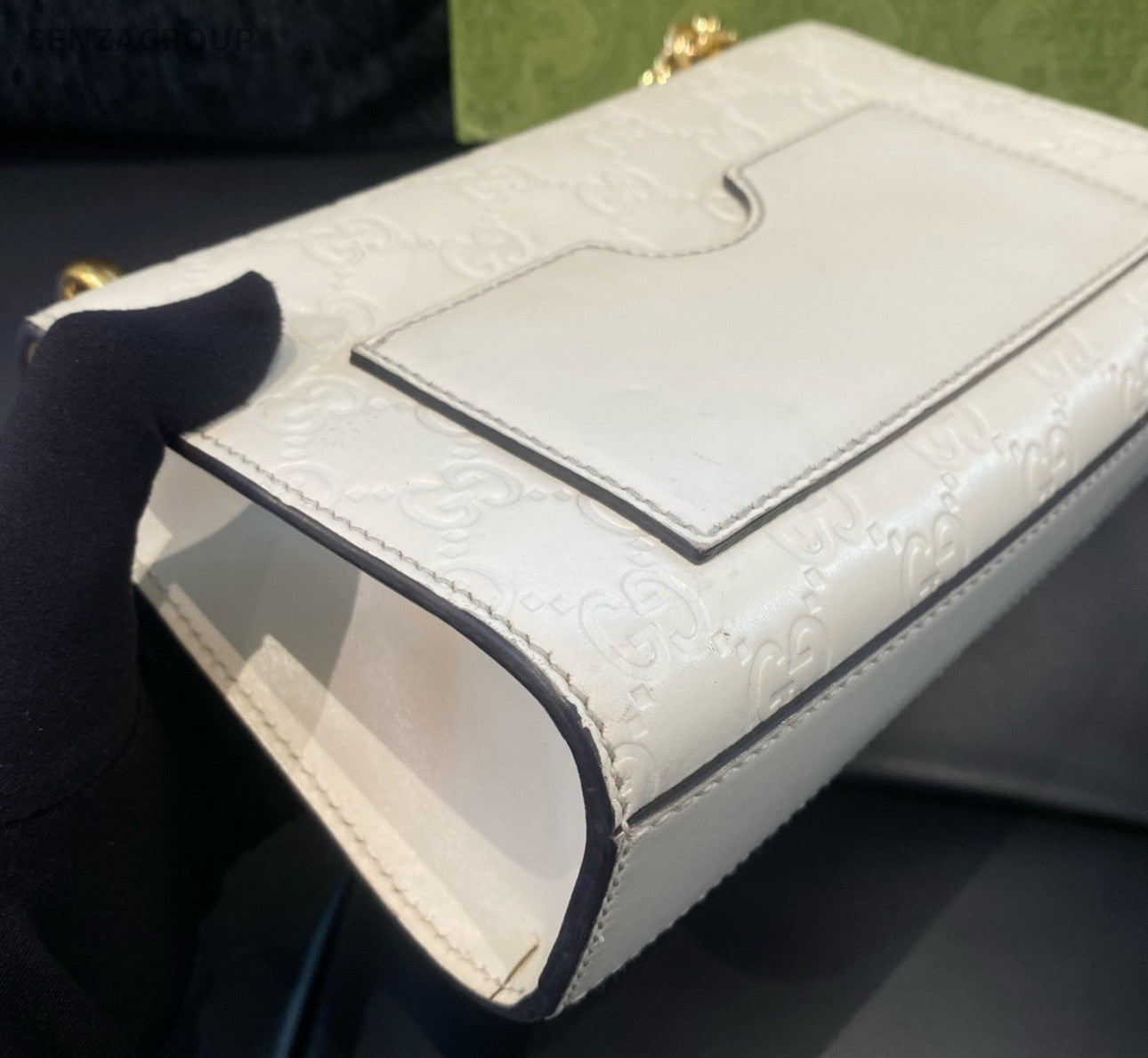 Gucci  Padlock Chain Shoulder Bag Crossbody White Gold Women Classic Fashion