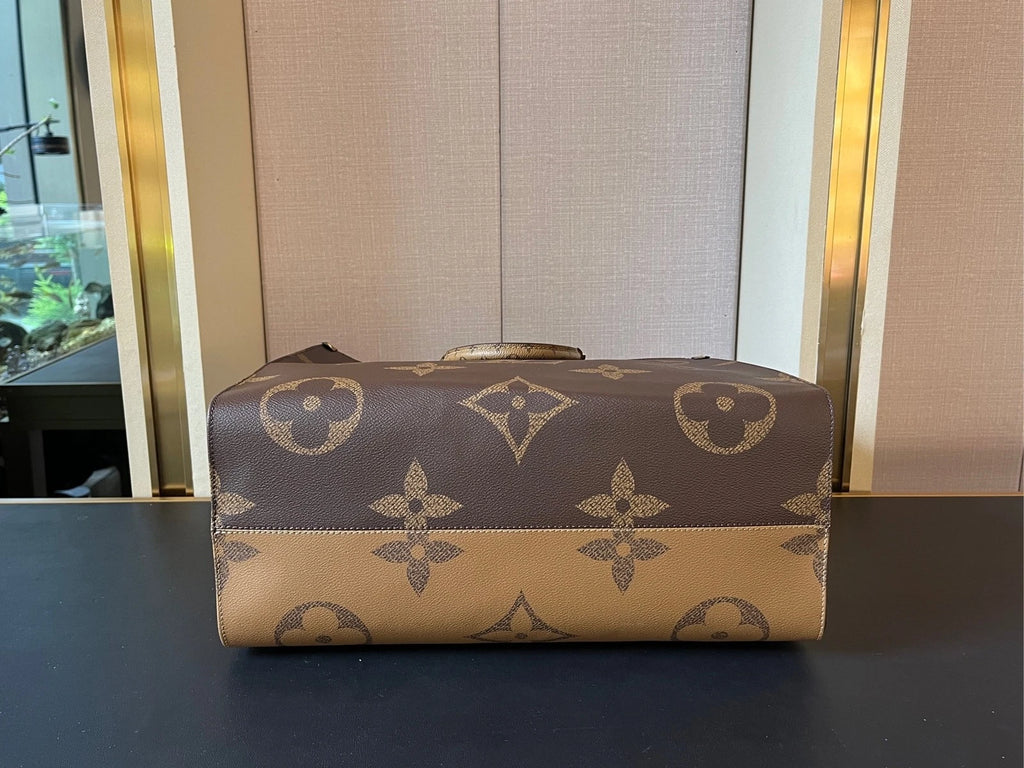 Louis Vuitton Brown Monogram Large OnTheGo Tote Bag For Women