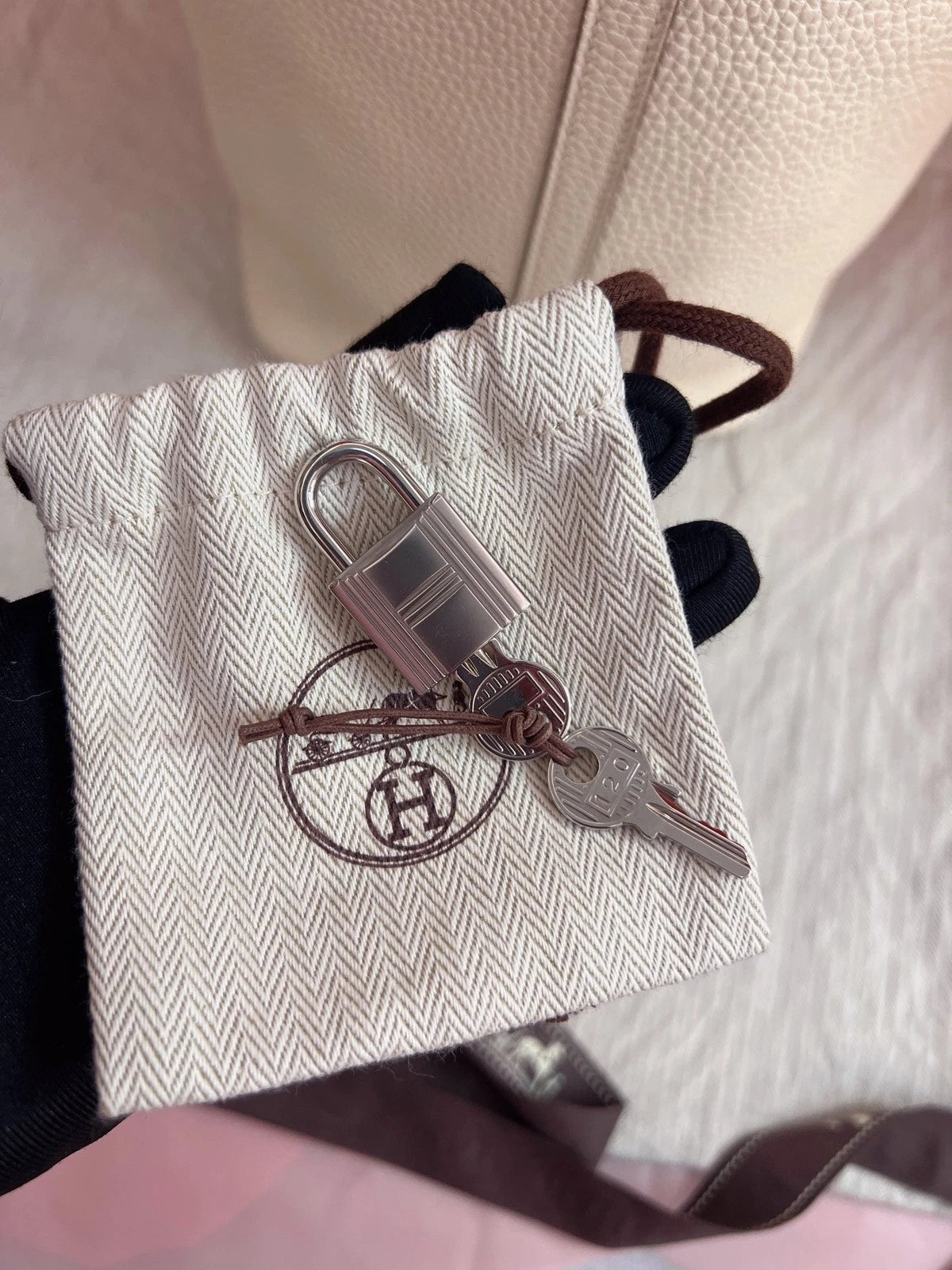 Hermès Picotin Lock 22 Cabas Picotin Bucket Bag Handbag Nata Cream White