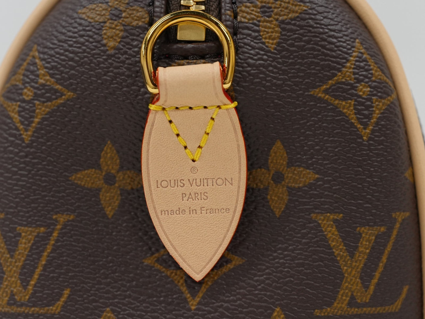 Louis Vuitton Speedy 20 Bandouliere monogram Canvas  Almost Brand NEW Women