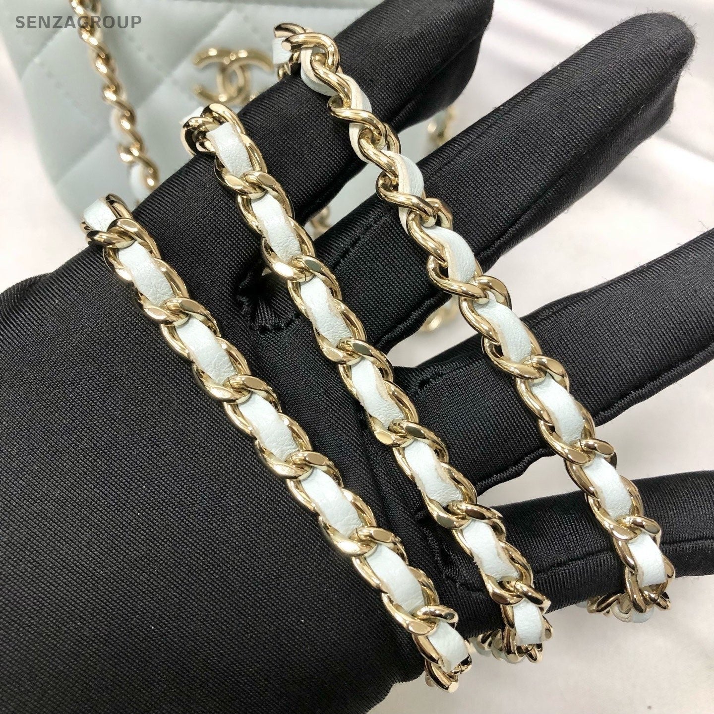 Chanel Diamond Chain Crossbody Shoulder Bag White Gold Women Classic