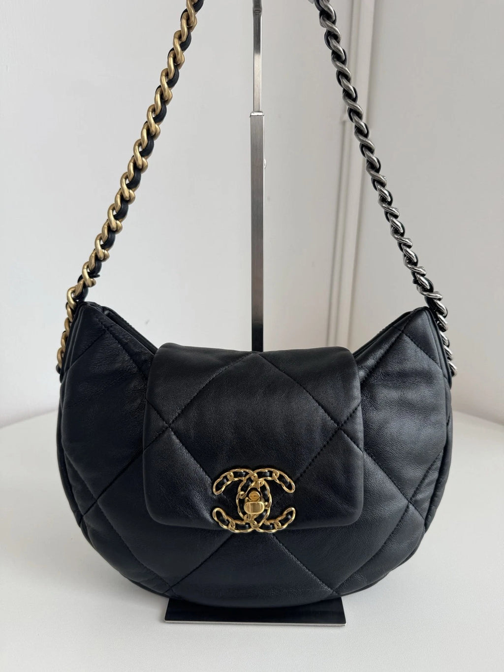 Chanel 19Bag Hobo Black Chain Handbag Shoulder Bag Gold Hardware Diamond