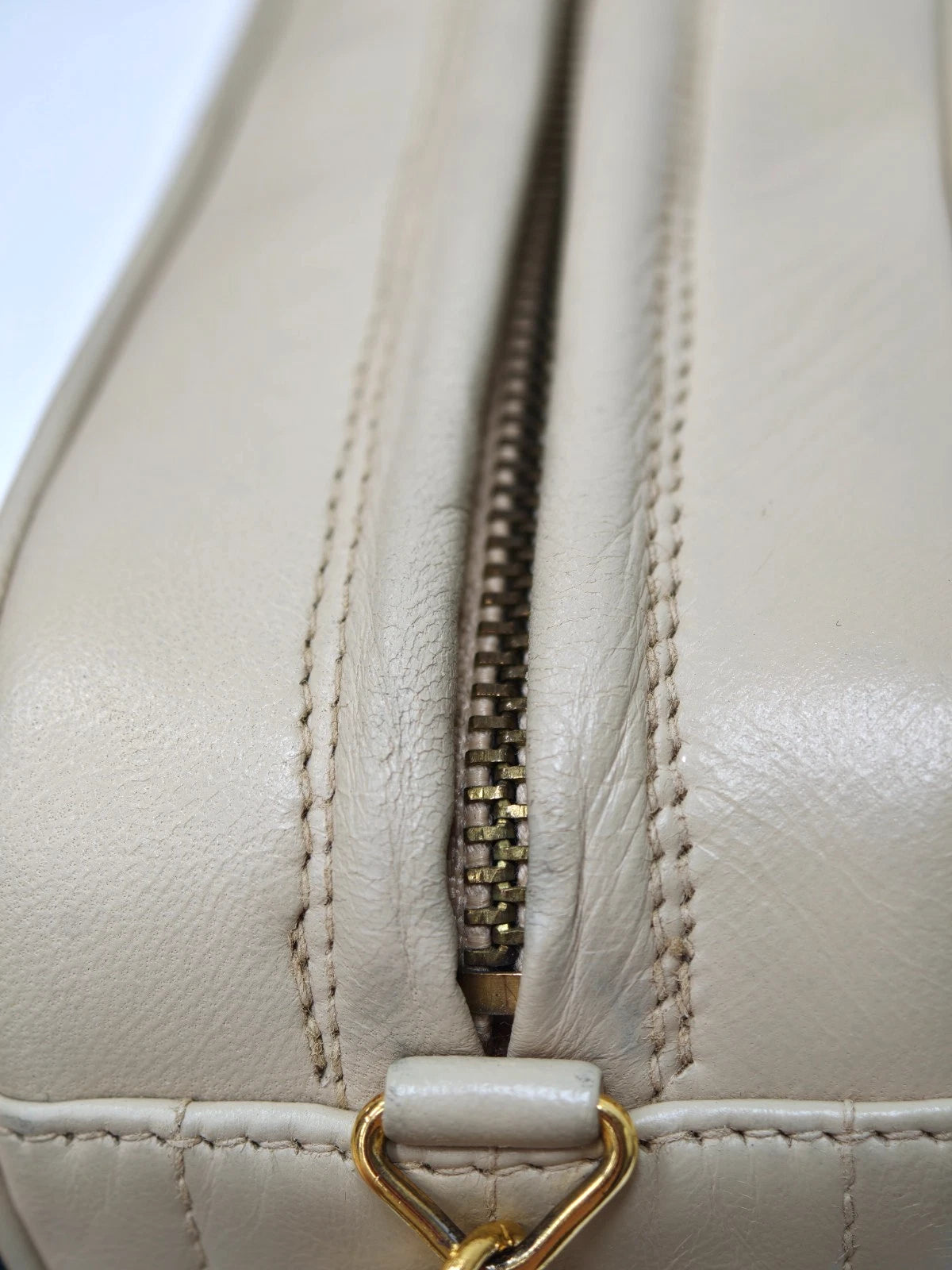 Chanel Vintage Tassel Camera Bag Chain Shoulder Bag Crossbody Ivory Gold Women