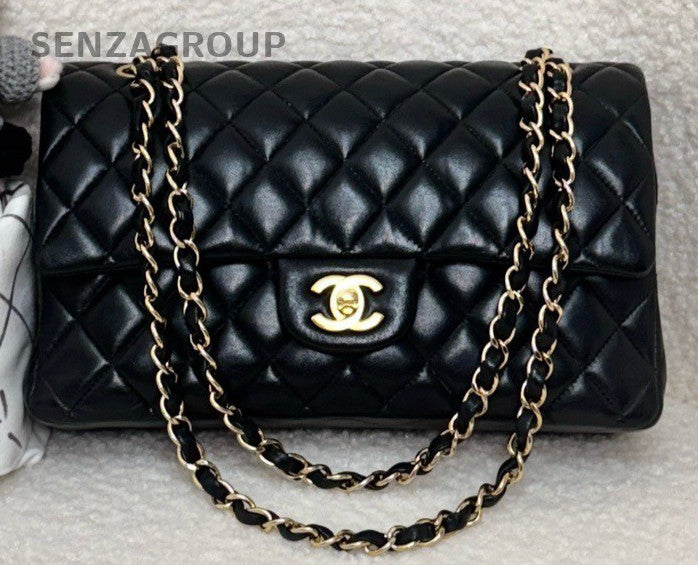 Chanel Classic Flap Lambskin MM Chain Shoulder Bag Black Gold Used Women