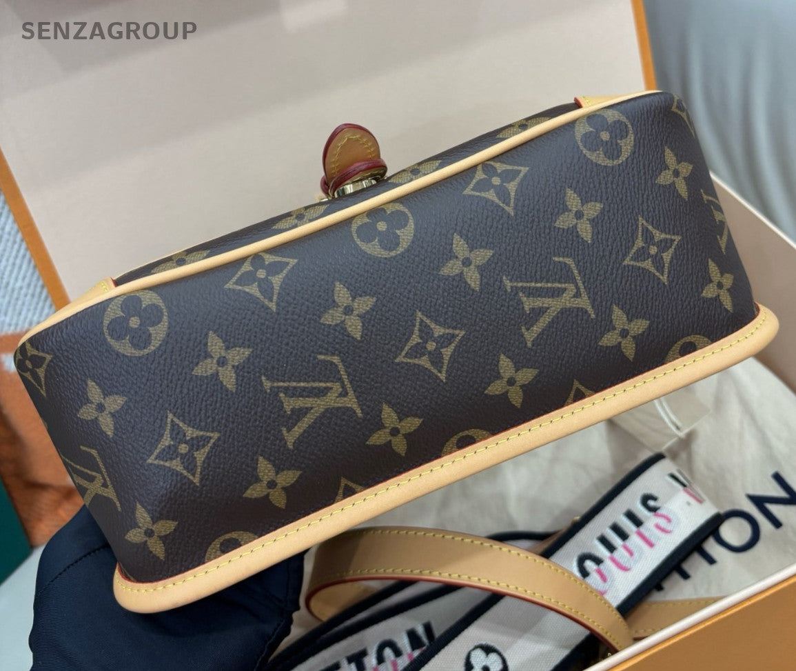 Louis Vuitton Diane Monogram Shoulder Bag Crossbody Brown Gold Women Classic