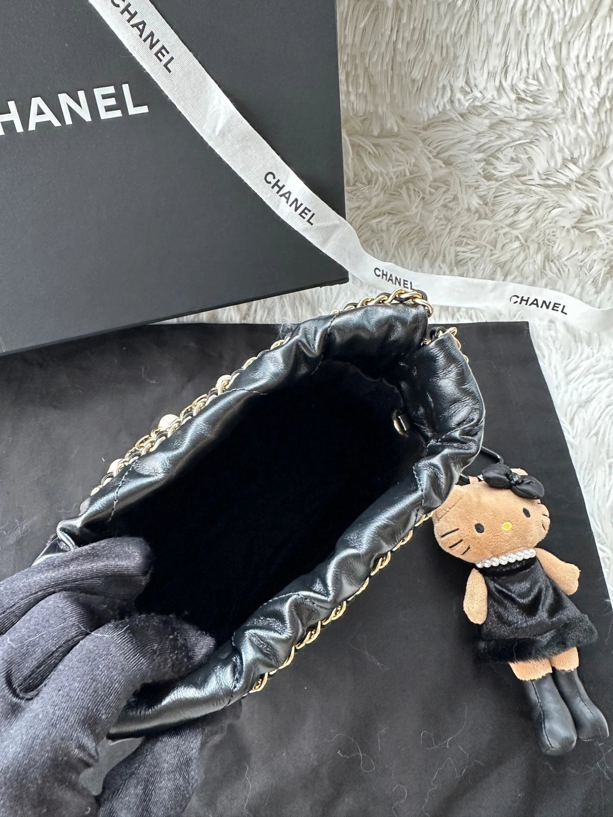 Chanel 22Bag Mini Calfskin Pearl Chain Shoulder Crossbody Handbag For Women