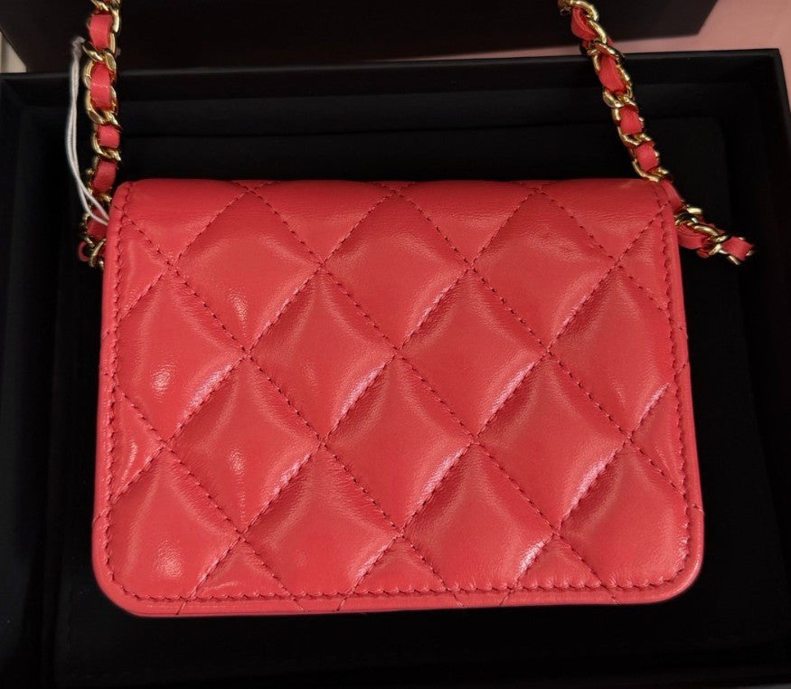 Chanel Diamond Chain Crossbody Red Gold Used Women Classic Fashion