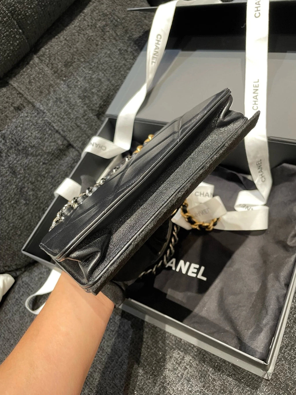 New CHANEL 19 WOC Black Gold Leather Crossbody Bag For Women
