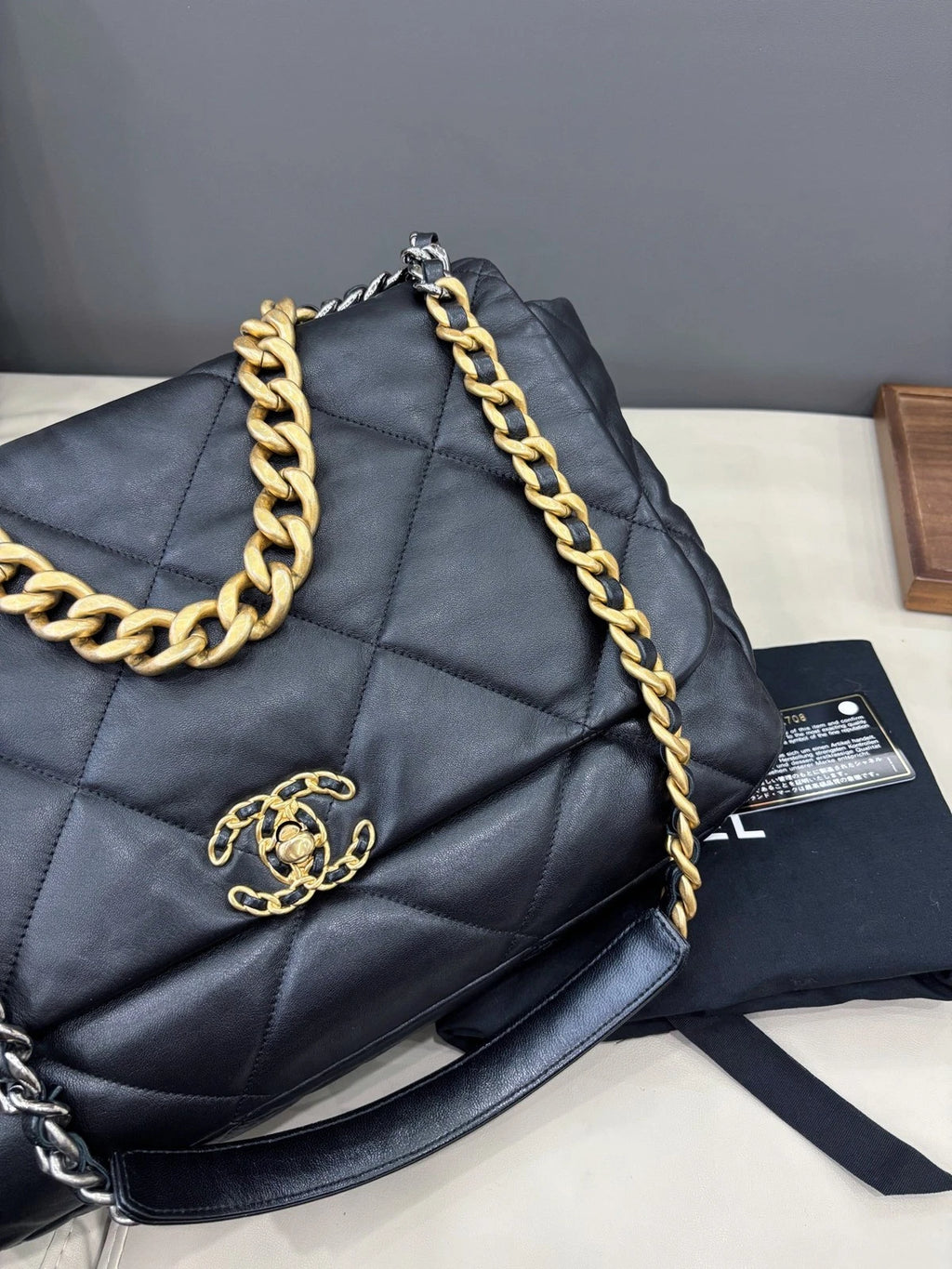 Chanel 19Bag GM Chain Shoulder Bag Crossbody Black Gold Women Classic Fashion