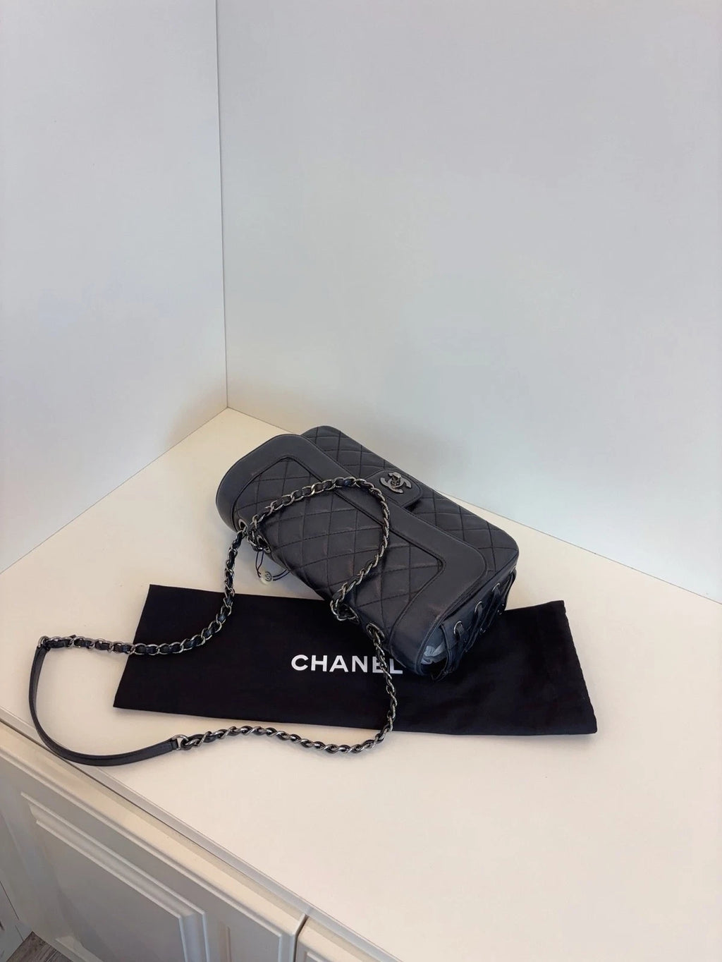 Chanel Le Cagole Flap Shoulder Bag Women's Handbag Black Leather Silver Chain