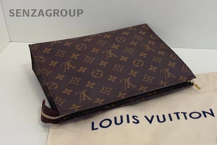 Louis Vuitton Monogram Clutch Handbag Toiletry bag Brown
