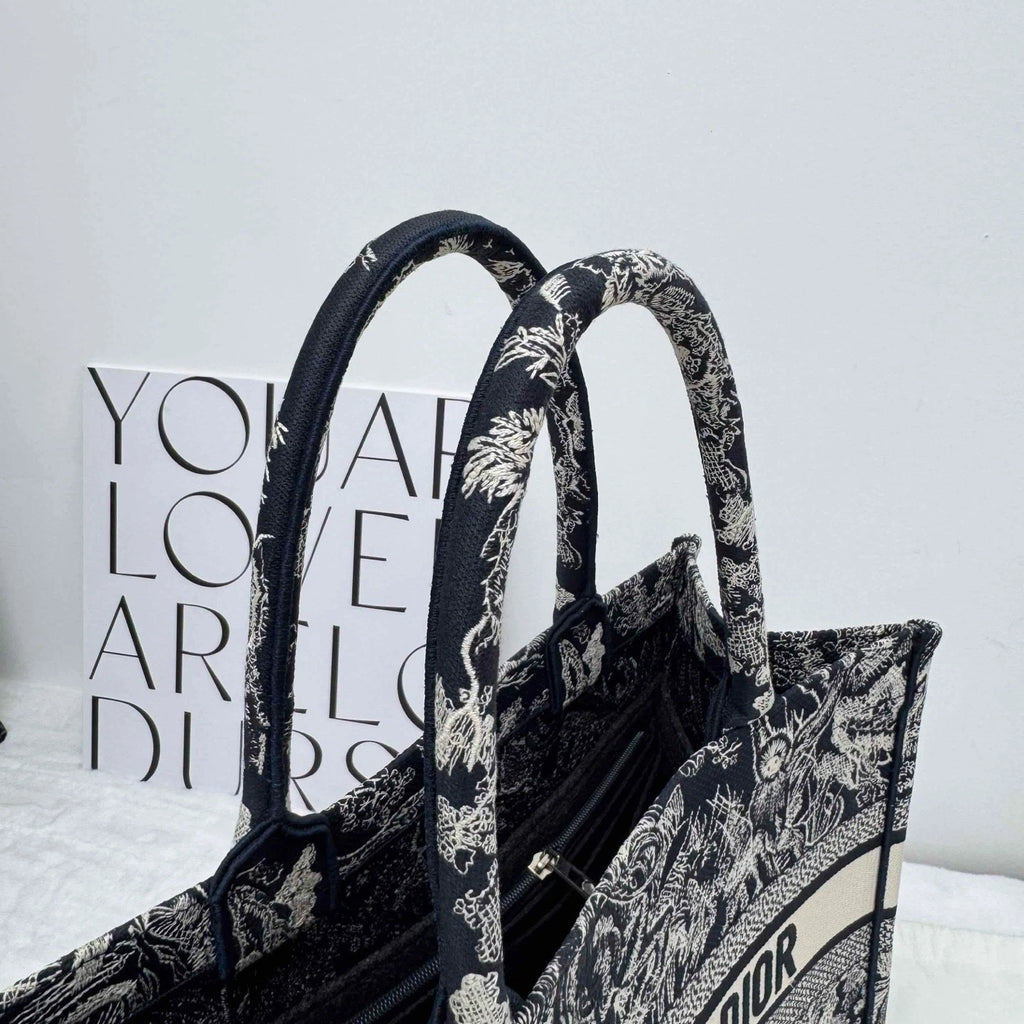 Authentic Dior Blue Zoo Medium Tote Bag With Chip For Women