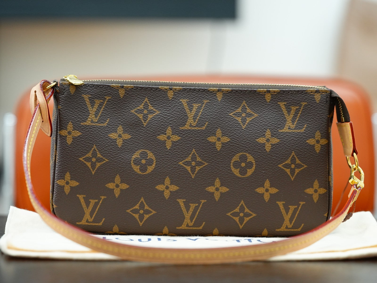Louis Vuitton Monogram Pochette Accessories Shoulder Handbag Women Handbag Brown