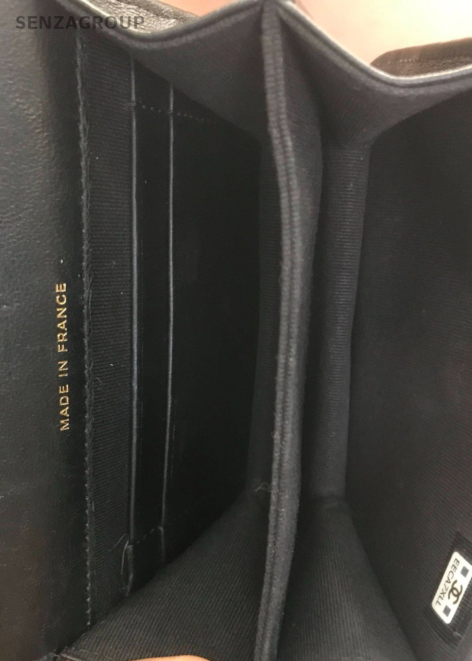 Chanel Lambskin Diamond Pattern Chain Shoulder Bag Crossbody Black Gold Women