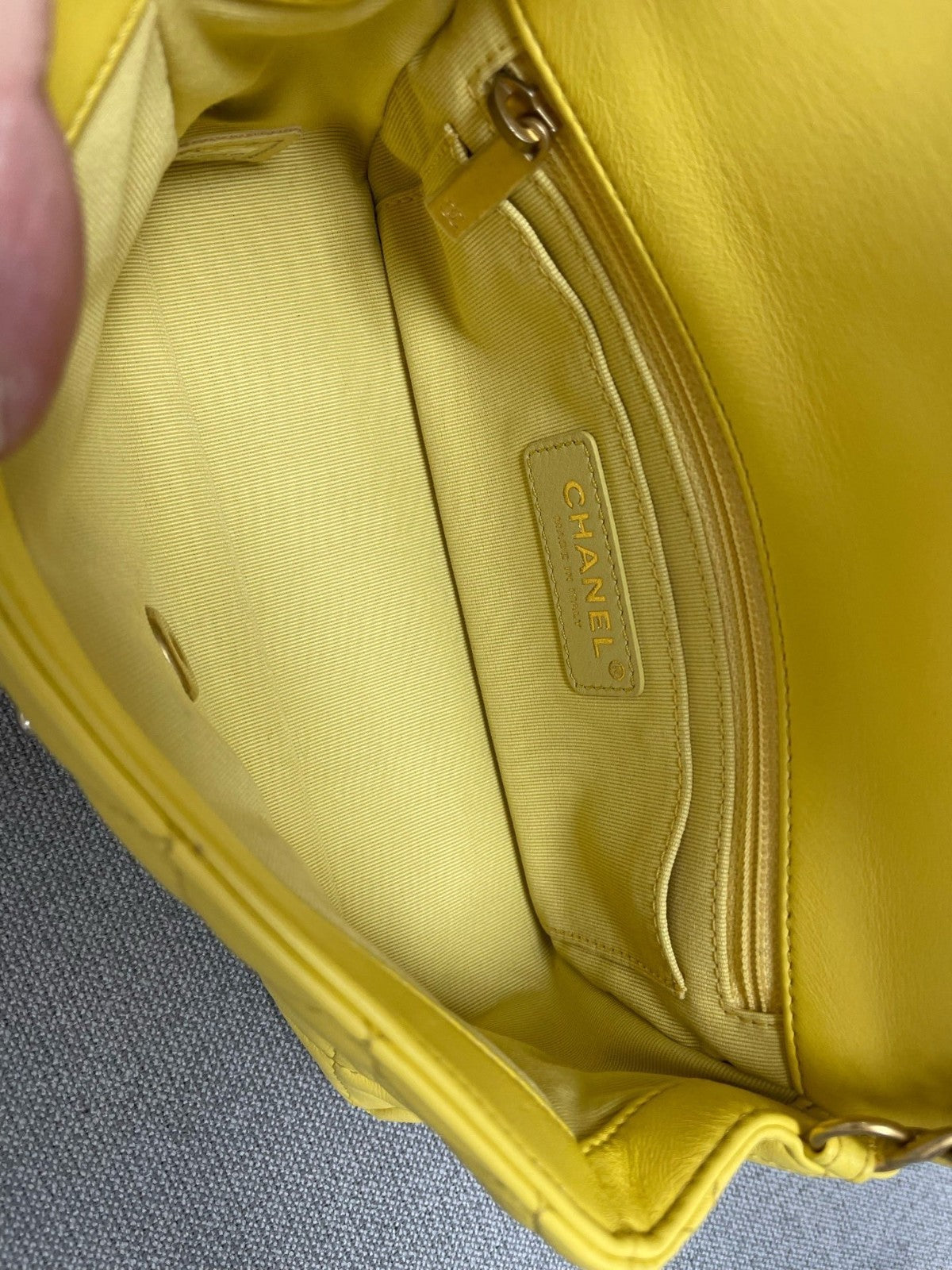 Chanel Classic Flap Mini Chain Shoulder Bag Yellow Gold Diamond Women Fashion