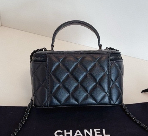 Chanel Vanity Case So Black Chain Top Handle Crossbody Women Classic Diamond