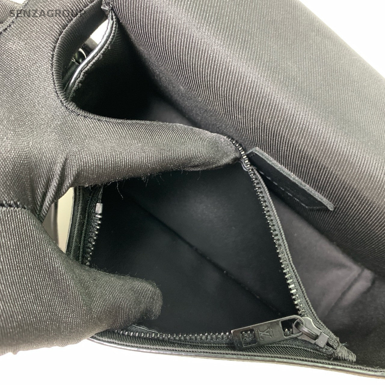 Louis Vuitton SoBlack Takeoff Calfskin Shoulder bag Crossbody Black