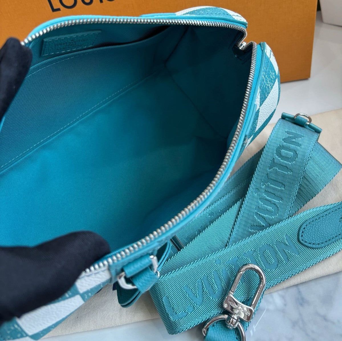 Louis Vuitton City Keepall Damier Shoulder Crossbody Bag Green Almost Brand New