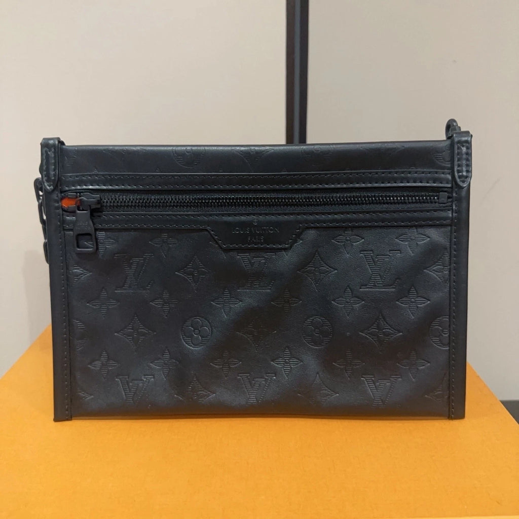 Louis Vuitton Limited 2-in-1 Flat Messenger Calfskin Crossbody Women