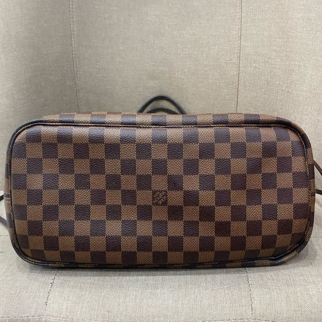 Louis Vuitton Neverfull MM Damier Ebene Tote Bag Brown Gold Hardware