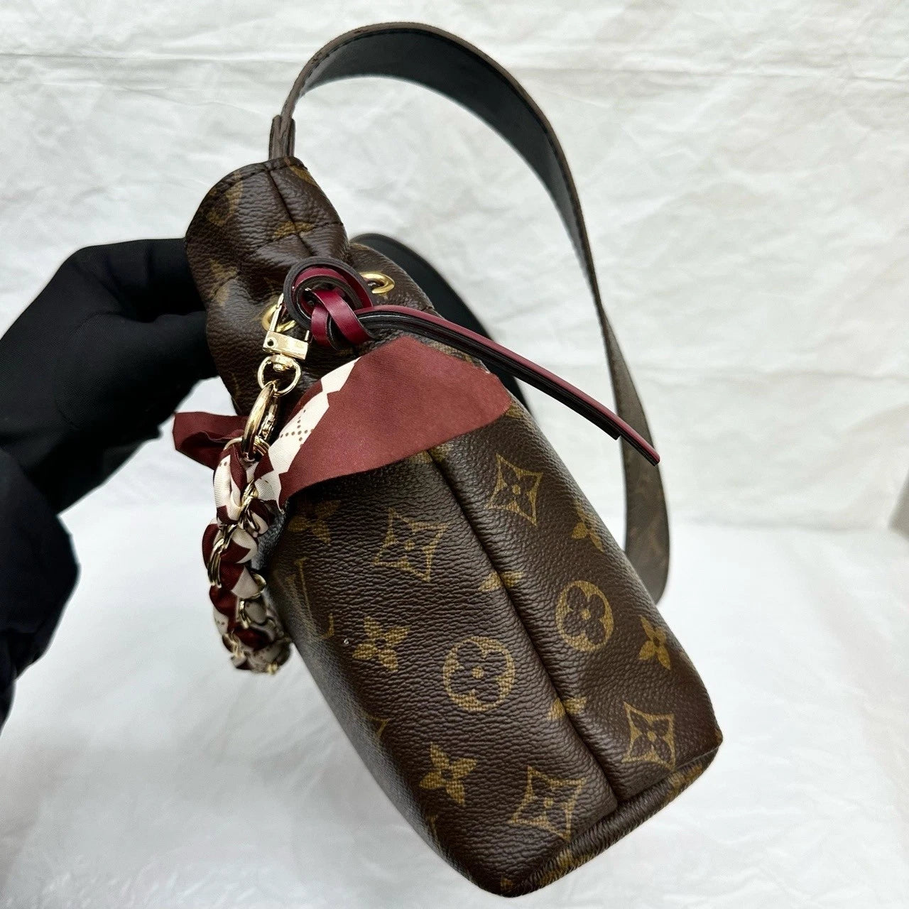 Louis Vuitton Monogram Canvas Drawstring Bucket Bag For Women