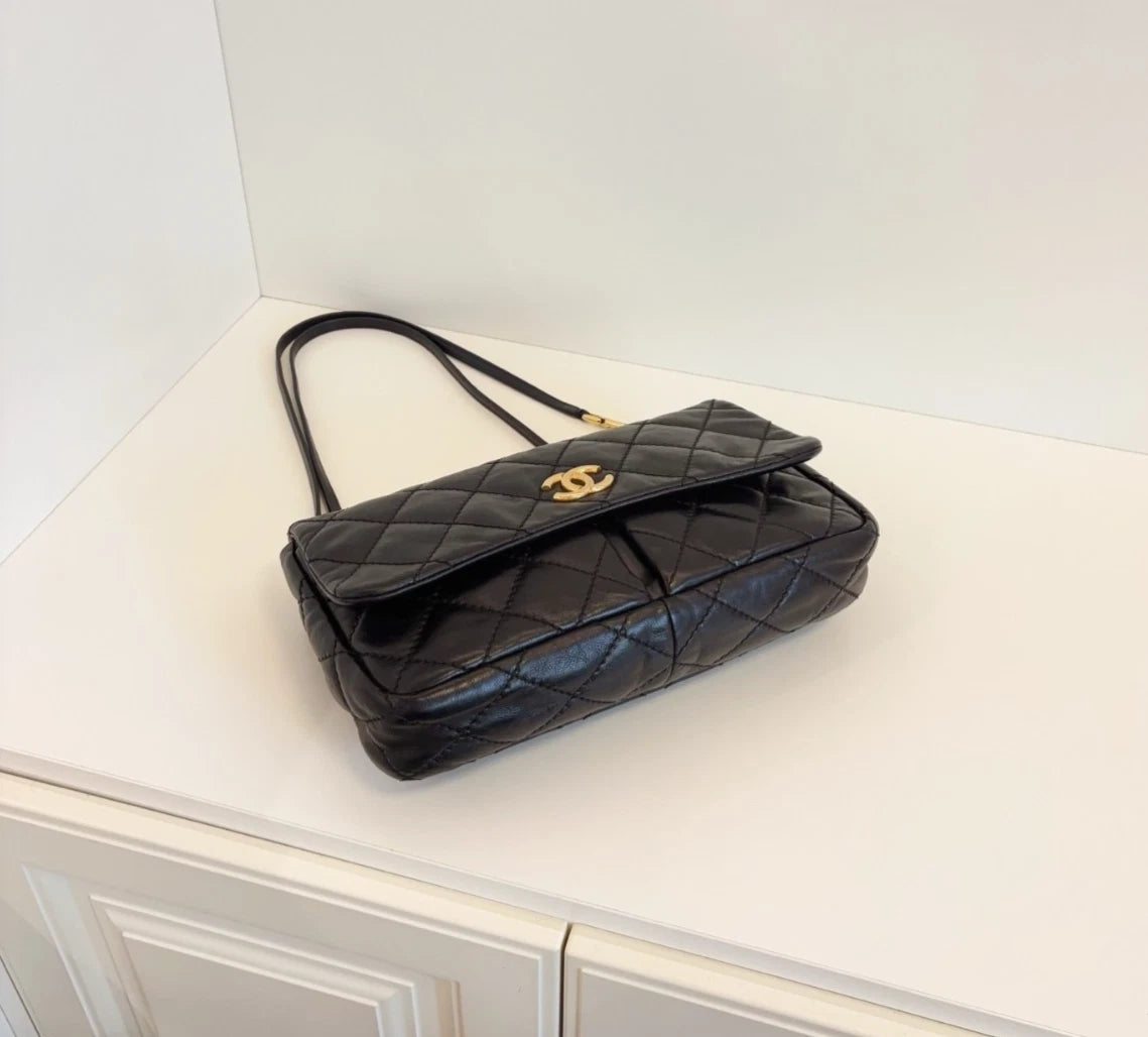 Chanel Classic Flap Jumbo Calfskin Diamond Shoulder Bag Crossbody Bag Women