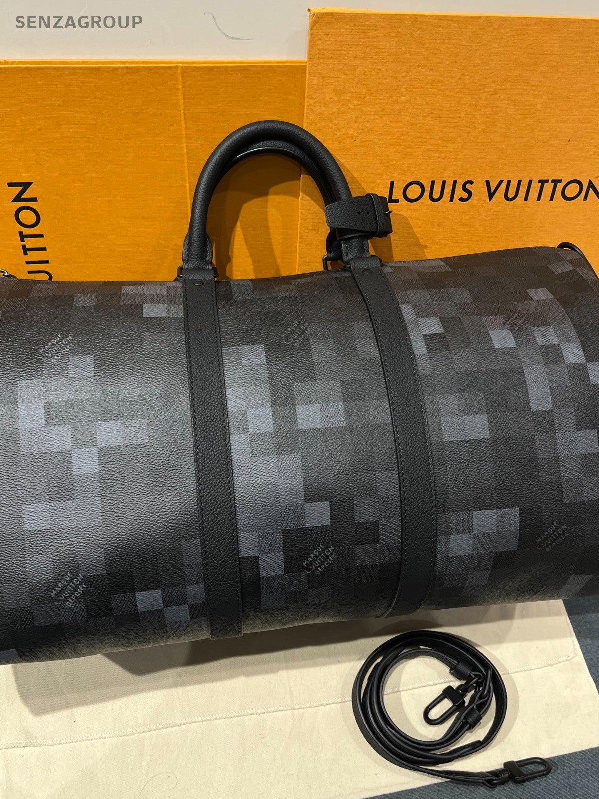 Louis Vuitton MKeepall Bandoulière Tote Bag Black Unisex Adults Classic