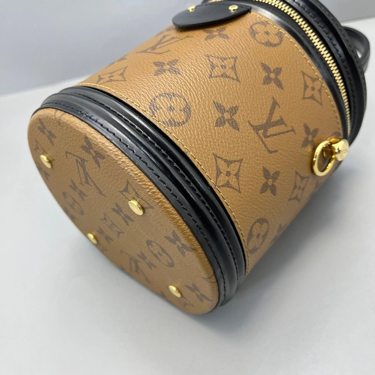 Louis Vuitton Monogram Canvas Bucket Bag For Women