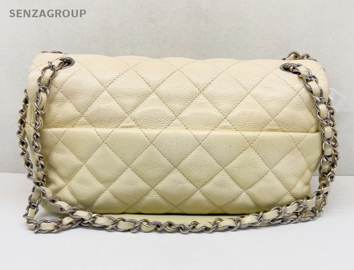 CHANEL Classic Flap GM Easy Chain Calfskin Shoulder bag Women