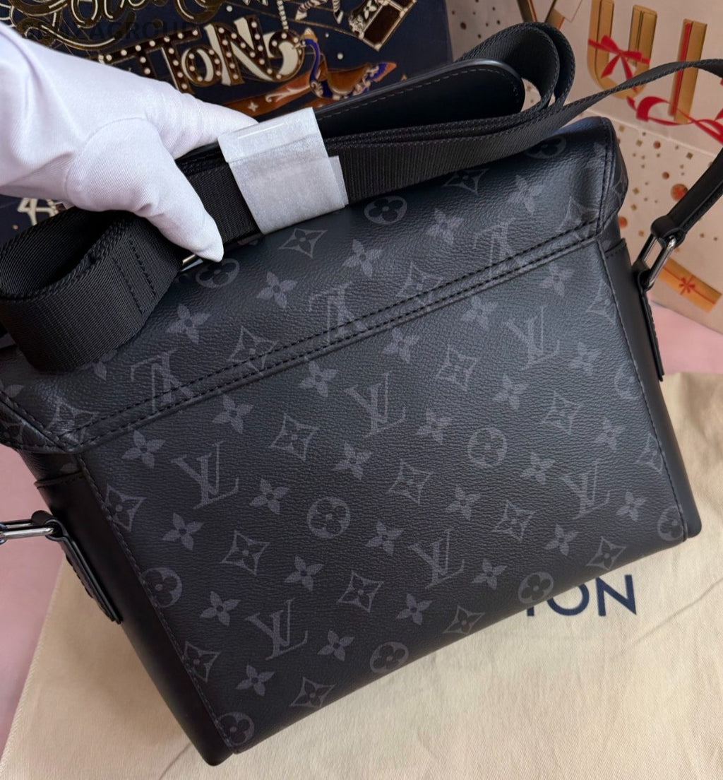 Louis Vuitton Voyager PM Monogram Shoulder Bag Black Unisex Adults Classic