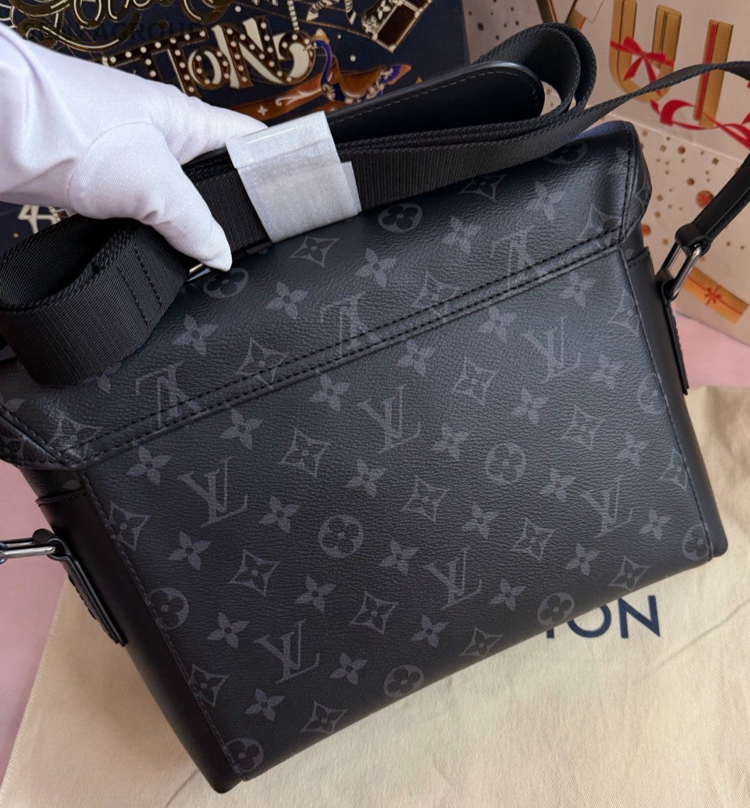Louis Vuitton Voyager PM Monogram Shoulder Bag Black Unisex Adults Classic