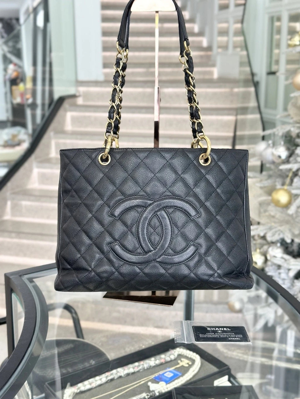 Chanel GST Calfskin MM Chain Shoulder Crossbody Bag Black Gold Hardware Women S
