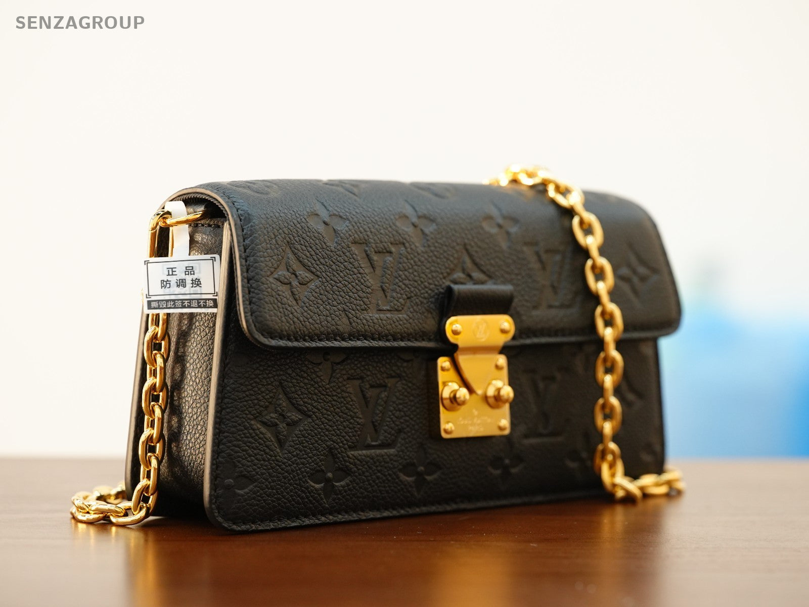 Louis Vuitton Pochette Metis Monogram Empreinte Chain bag Almost Brand NEW
