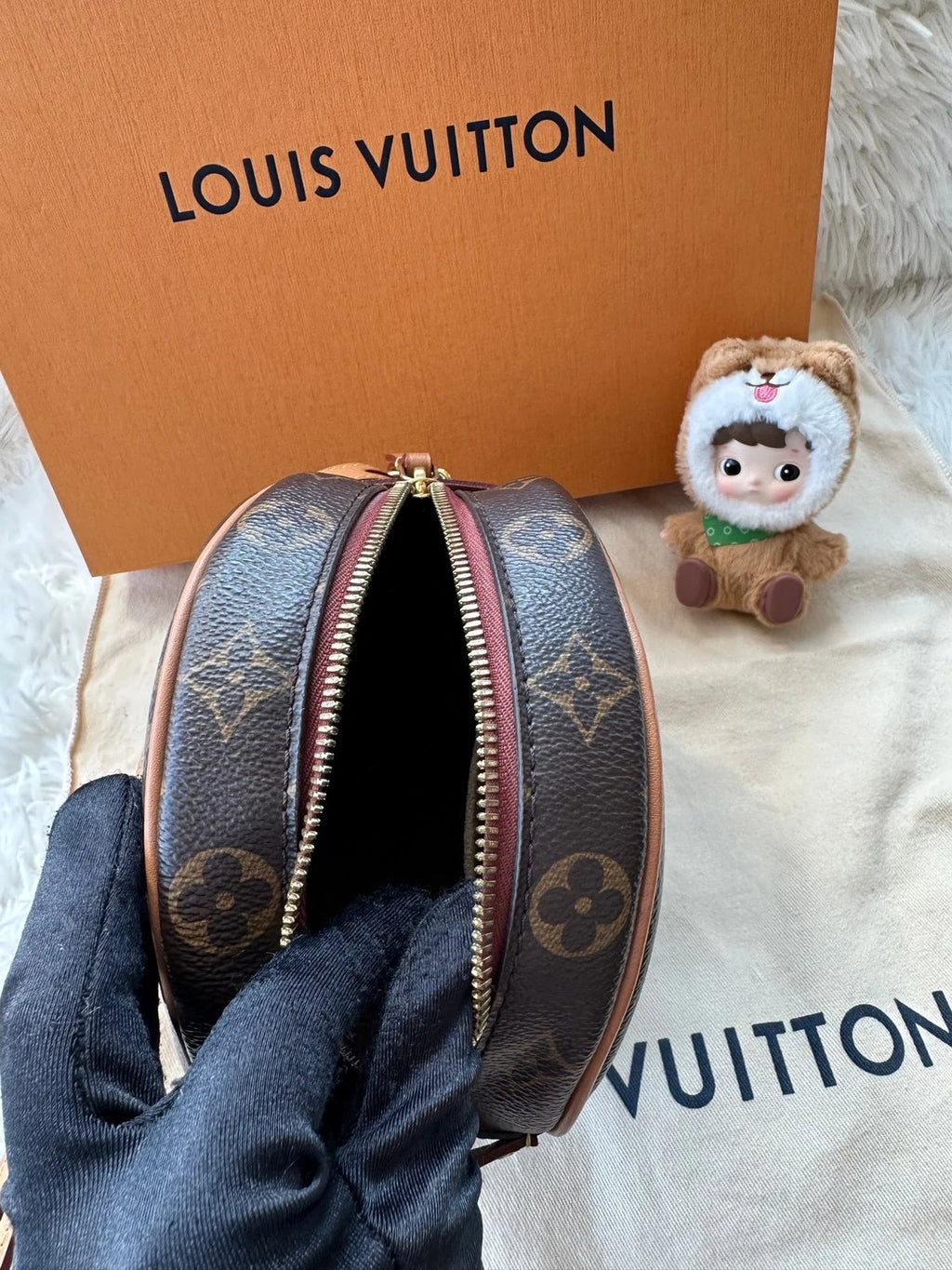 Louis Vuitton Monogram Canvas Round Mini Crossbody Bag For Women