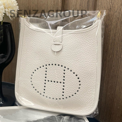 Hermès Evelyne Bag in White Gold - Classic & Stylish Women's Shoulder Bag