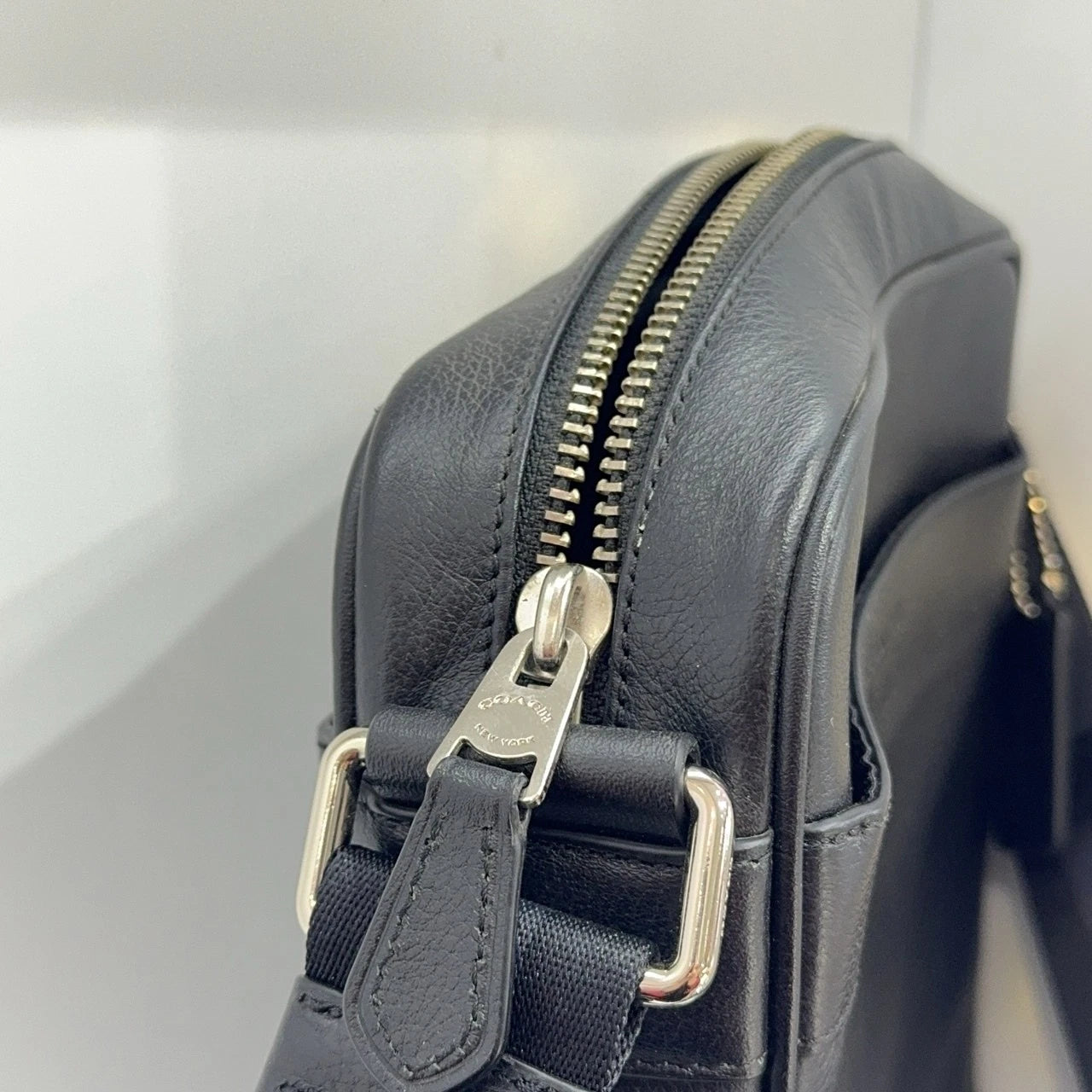 Coach Black Leather Camera Crossbody Shoulder Bag For Women