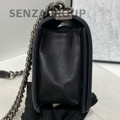 Chanel Le Boy Black Silver Lambskin Chain Shoulder Bag Medium Classic Quilted